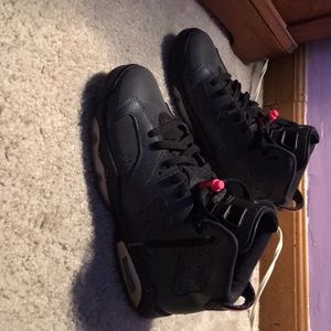 JORDAN RETRO 6 SIZE 7Y